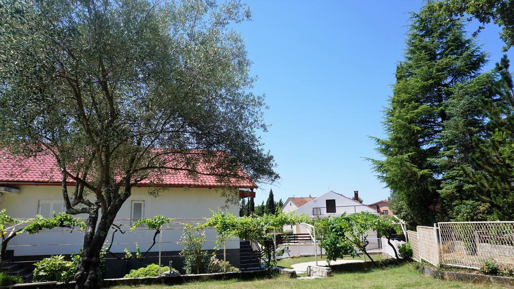Apartmani Gaj مالينسكا المظهر الخارجي الصورة